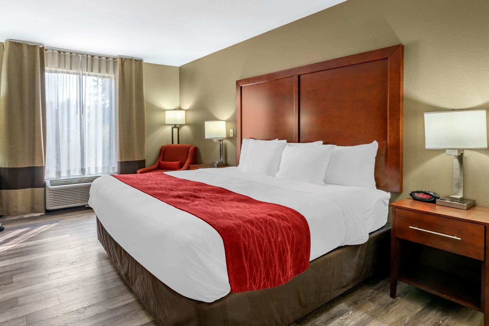 Comfort Inn Near Six Flags St. Louis 18