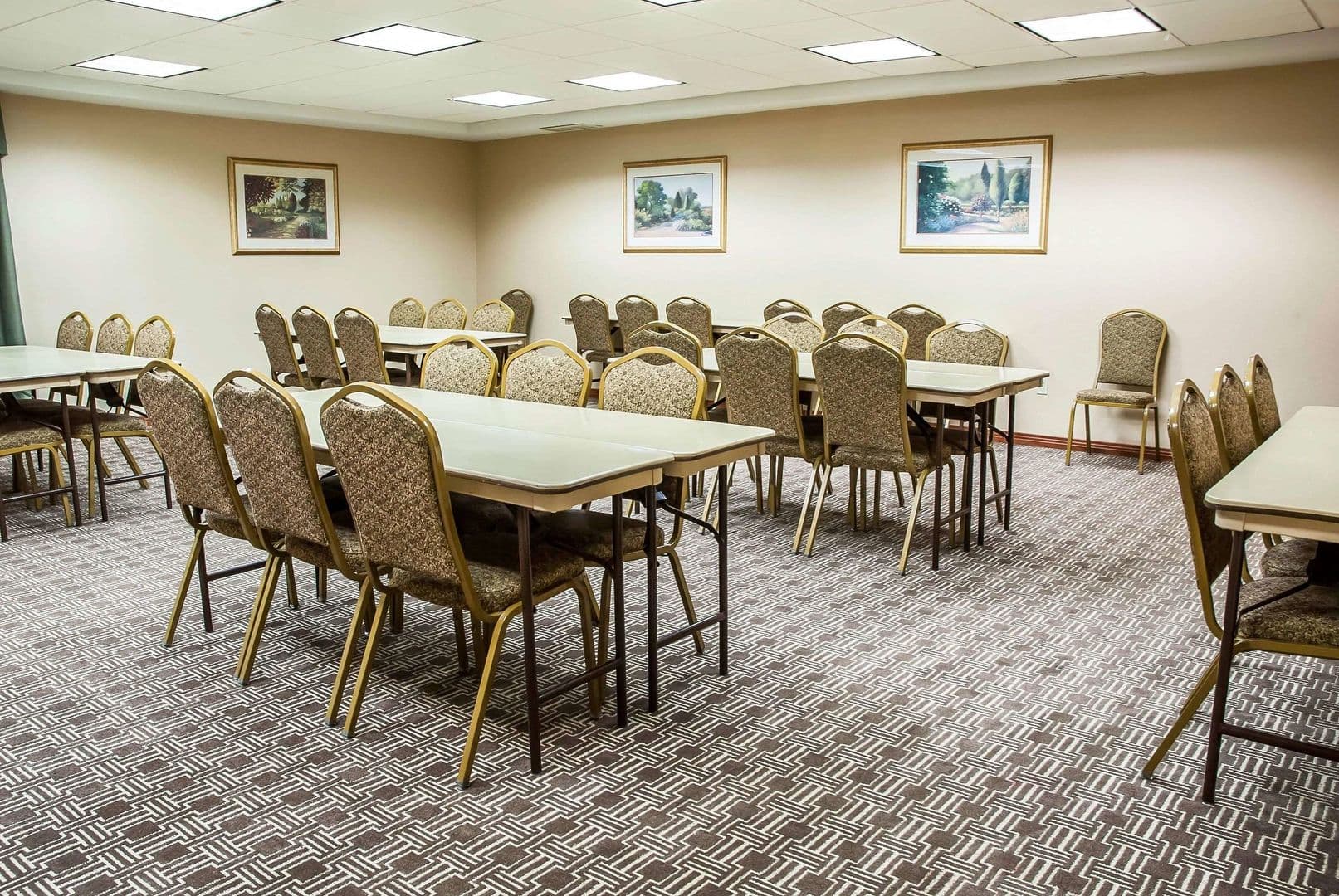 Comfort Inn Near Six Flags St. Louis 32