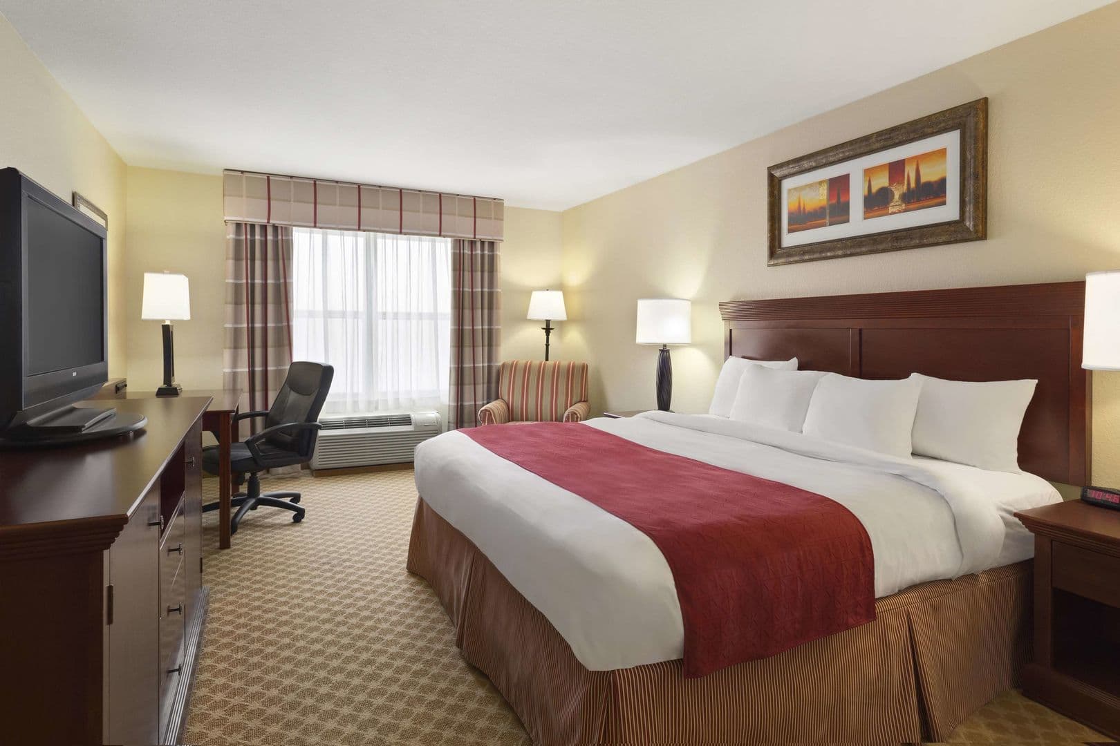 Comfort Inn & Suites 9