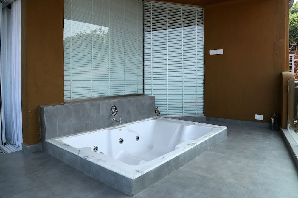 Shalai The Cliff Resort 14