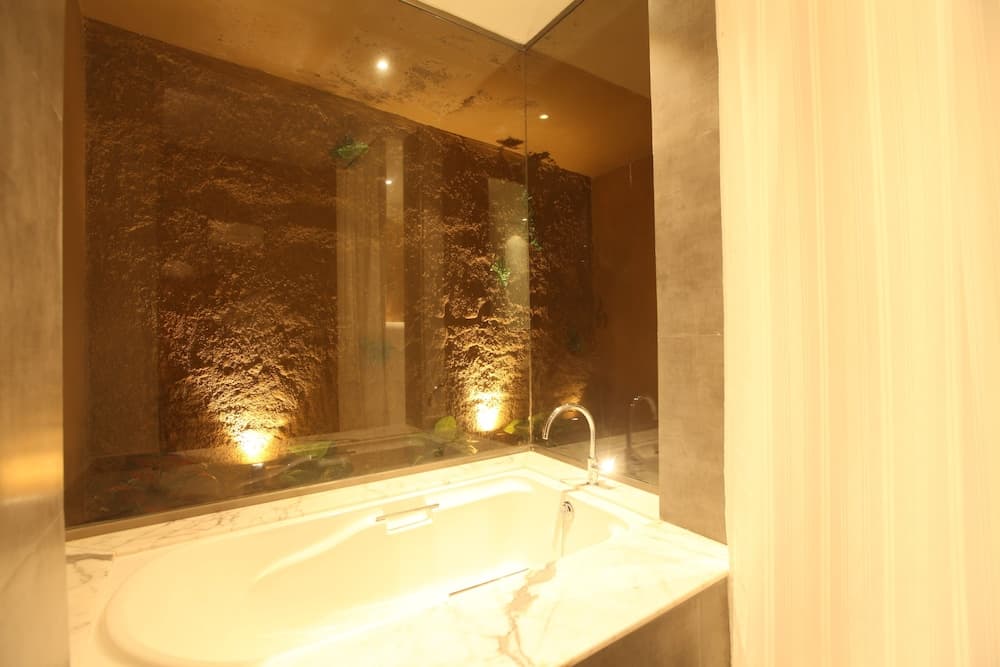 Shalai The Cliff Resort 13