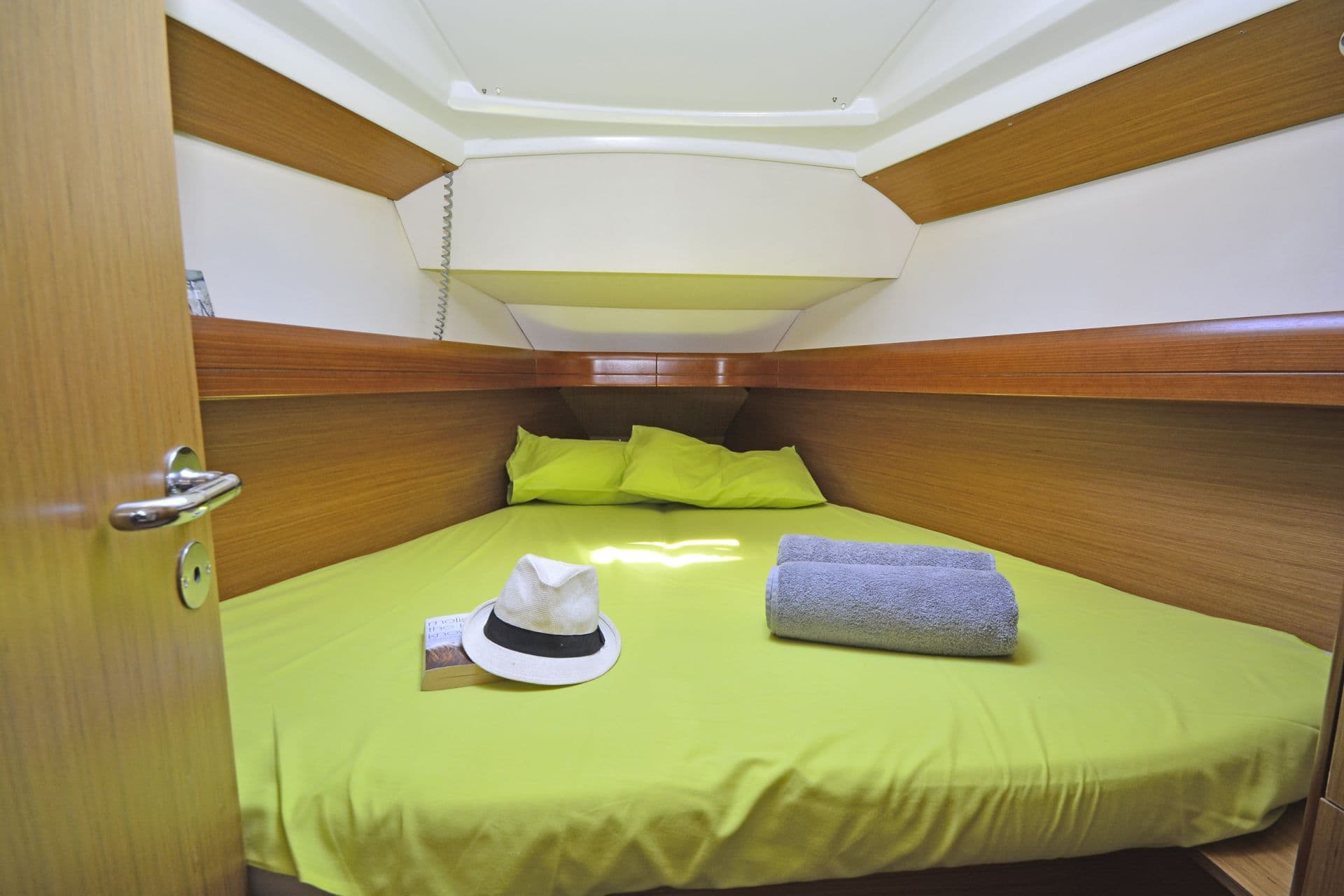 Sun Odyssey 36i Performance 26