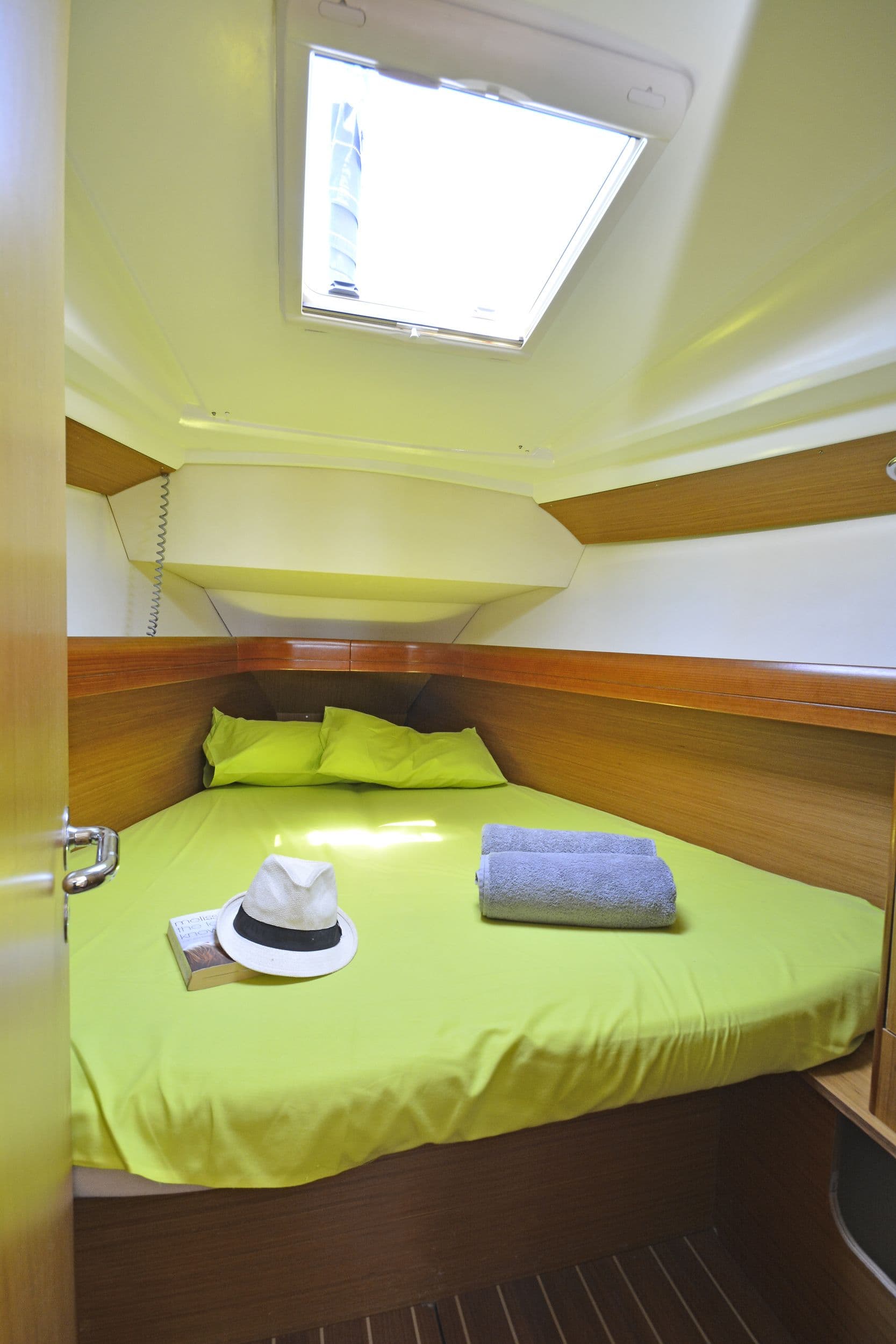 Sun Odyssey 36i Performance 25